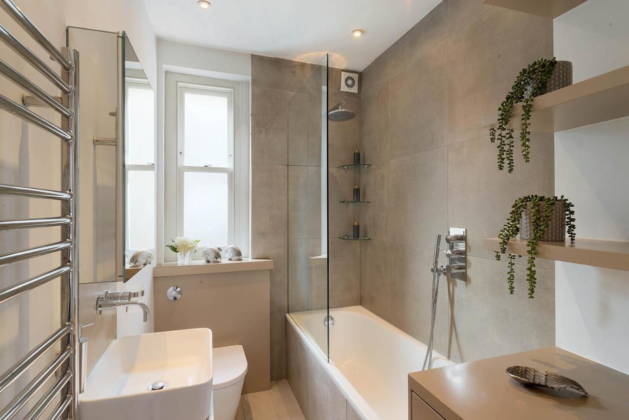 Lovely Central Apartment With Park Views London Eksteriør billede